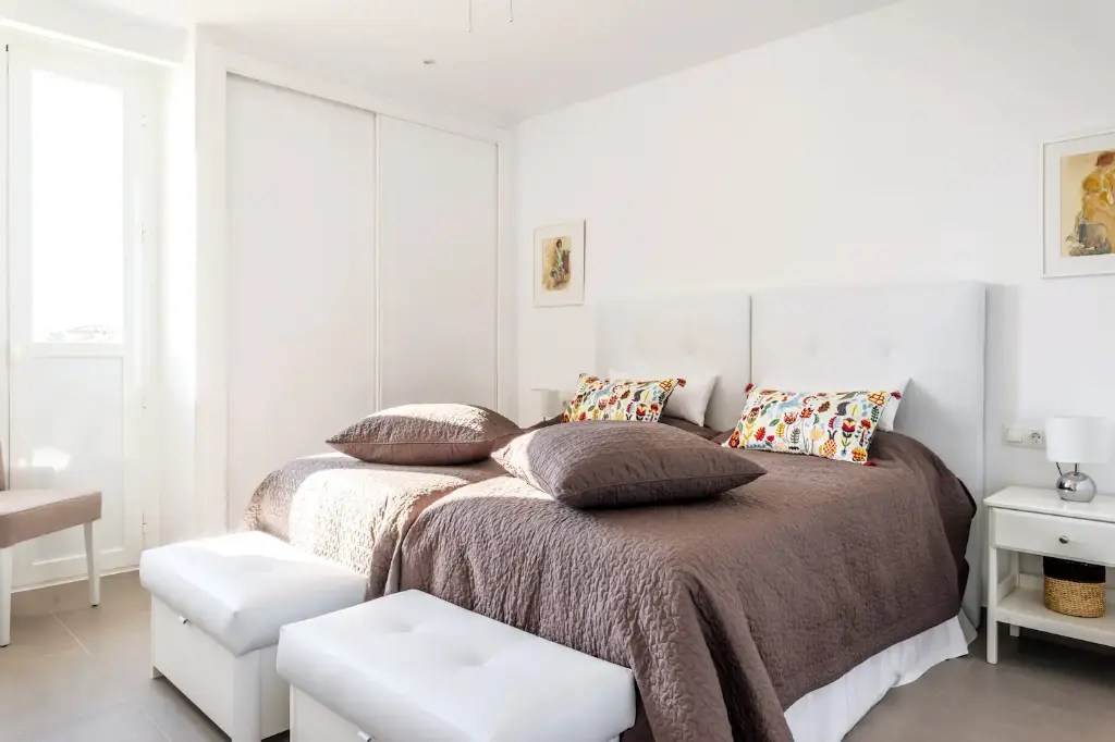 slaapkamer 2 single beds.webp