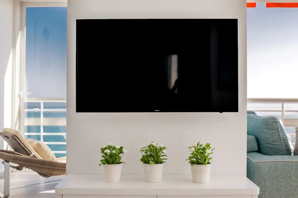 tv met alle kanalen wereldwijs la roca 209.webp